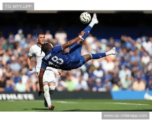 切尔西二次传球精准，恩昆库扫射得手